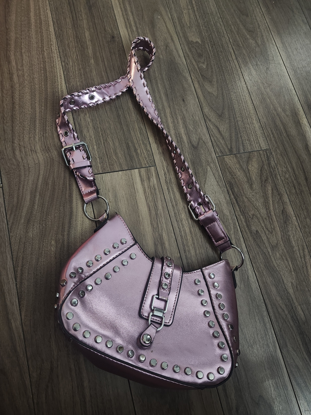 🔥 Studded Metallic Pink Shoulder Bag